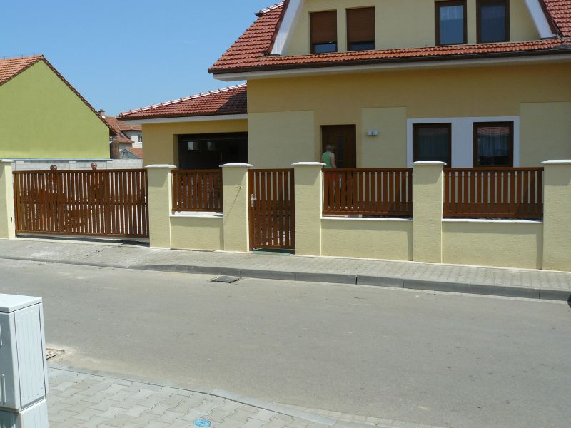 Svislý profil 80x20 mm