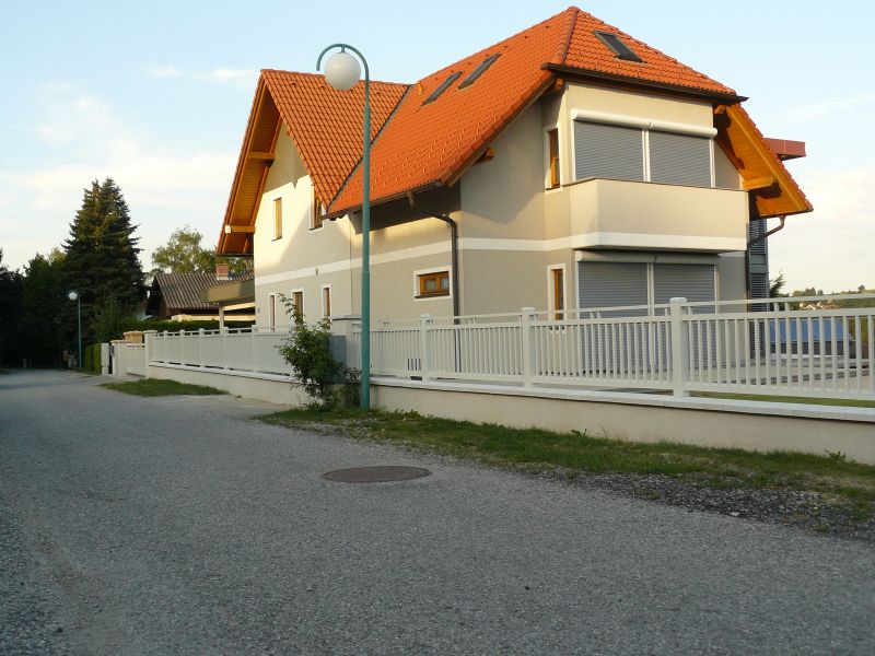 Svislý profil 20x20 mm