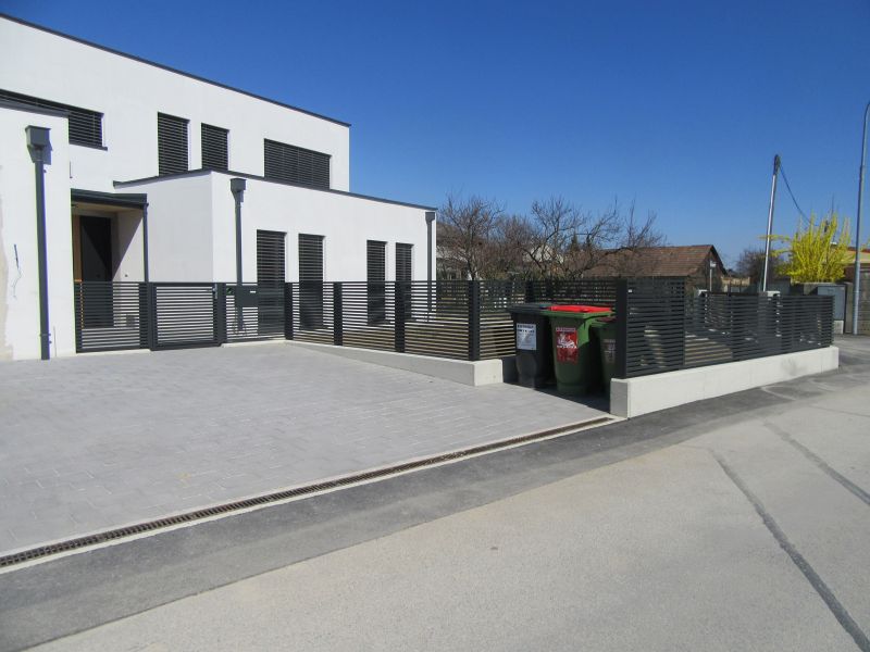 Vodorovné profily 30x30 mm