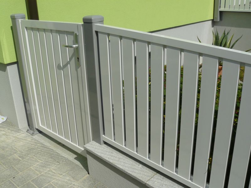 Svislý profil 80x20 mm