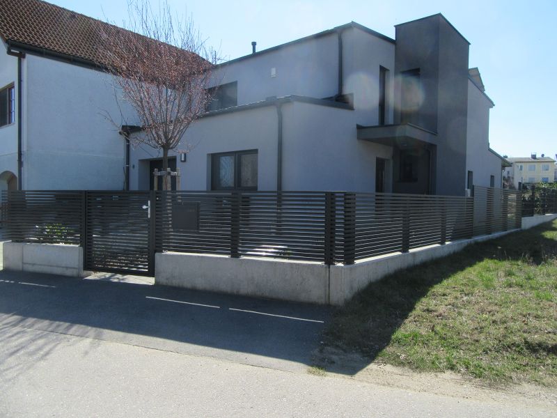 Vodorovné profily 30x30 mm