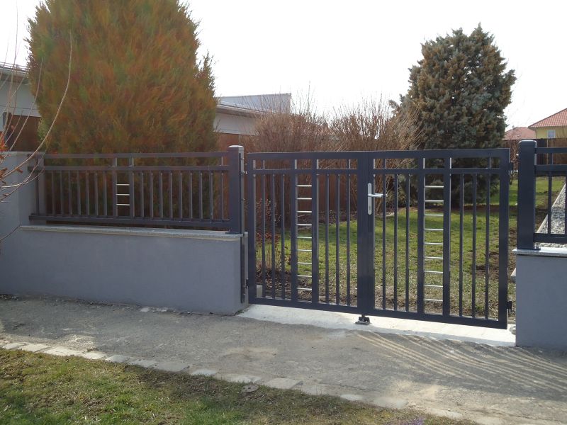 Svislý profil 20x20 mm