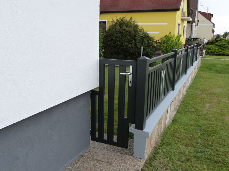 Svislý profil 80x20 mm