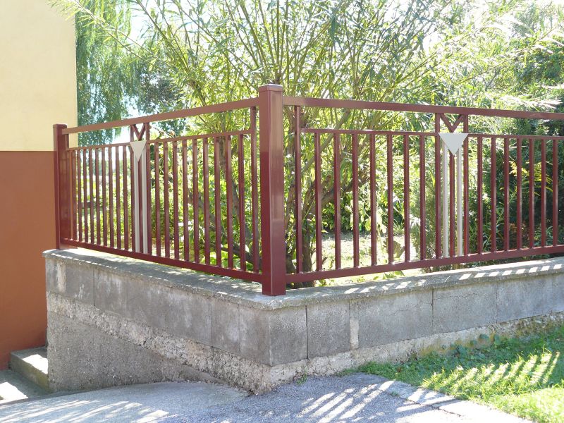 Svislý profil 20x20 mm