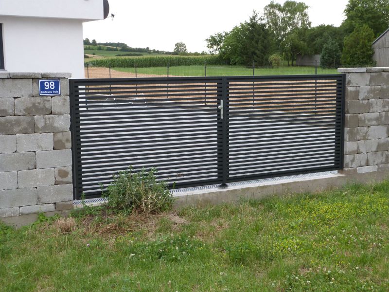 Vodorovné profily 30x30 mm