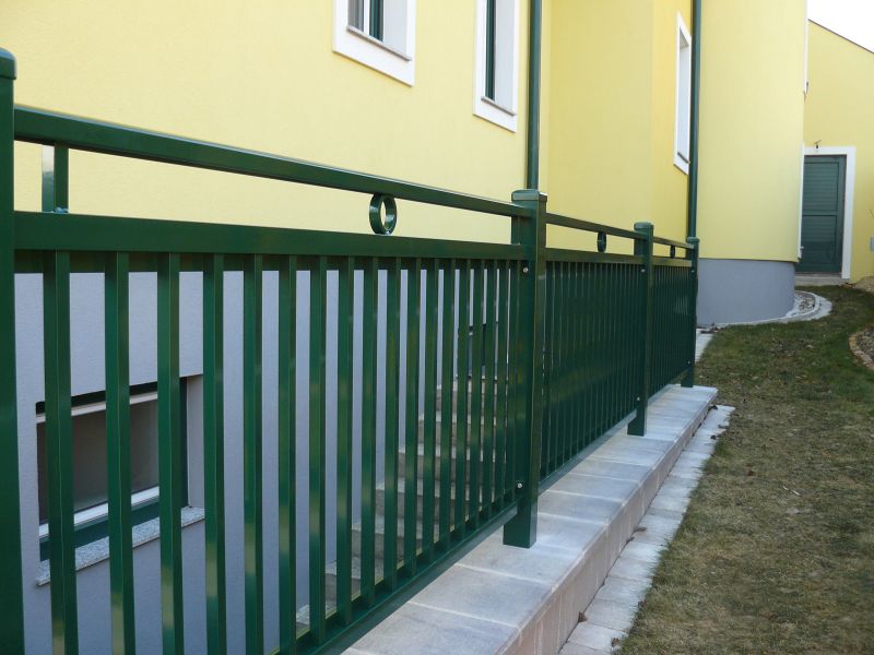 Svislý profil 20x20 mm