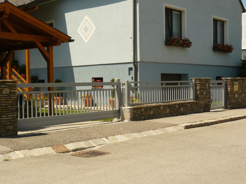 Vodorovné profily 40x20 mm