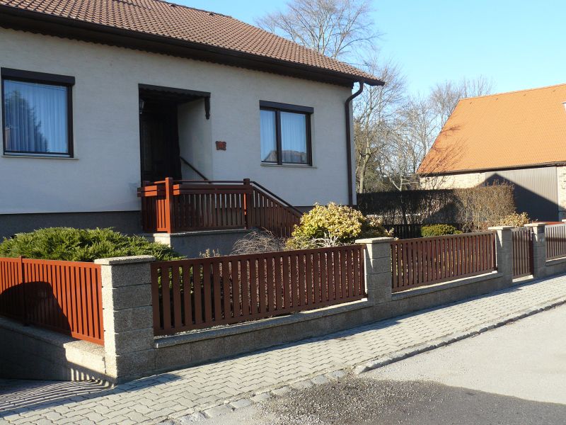 Svislý profil 80x20 mm